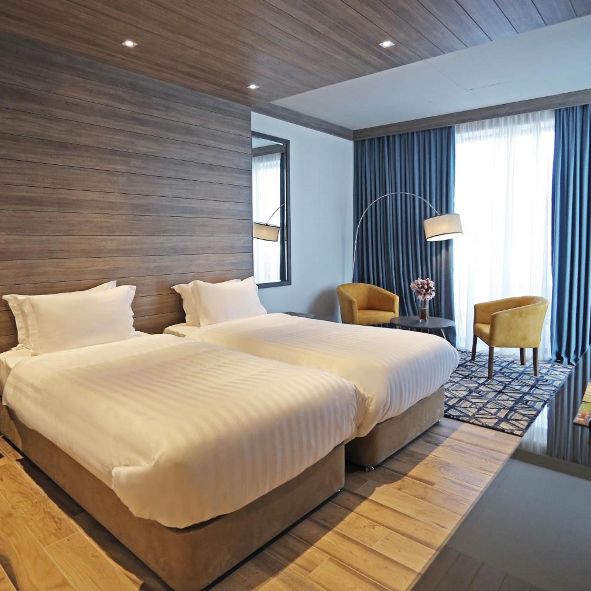 Premier, Twin Beds, New Building