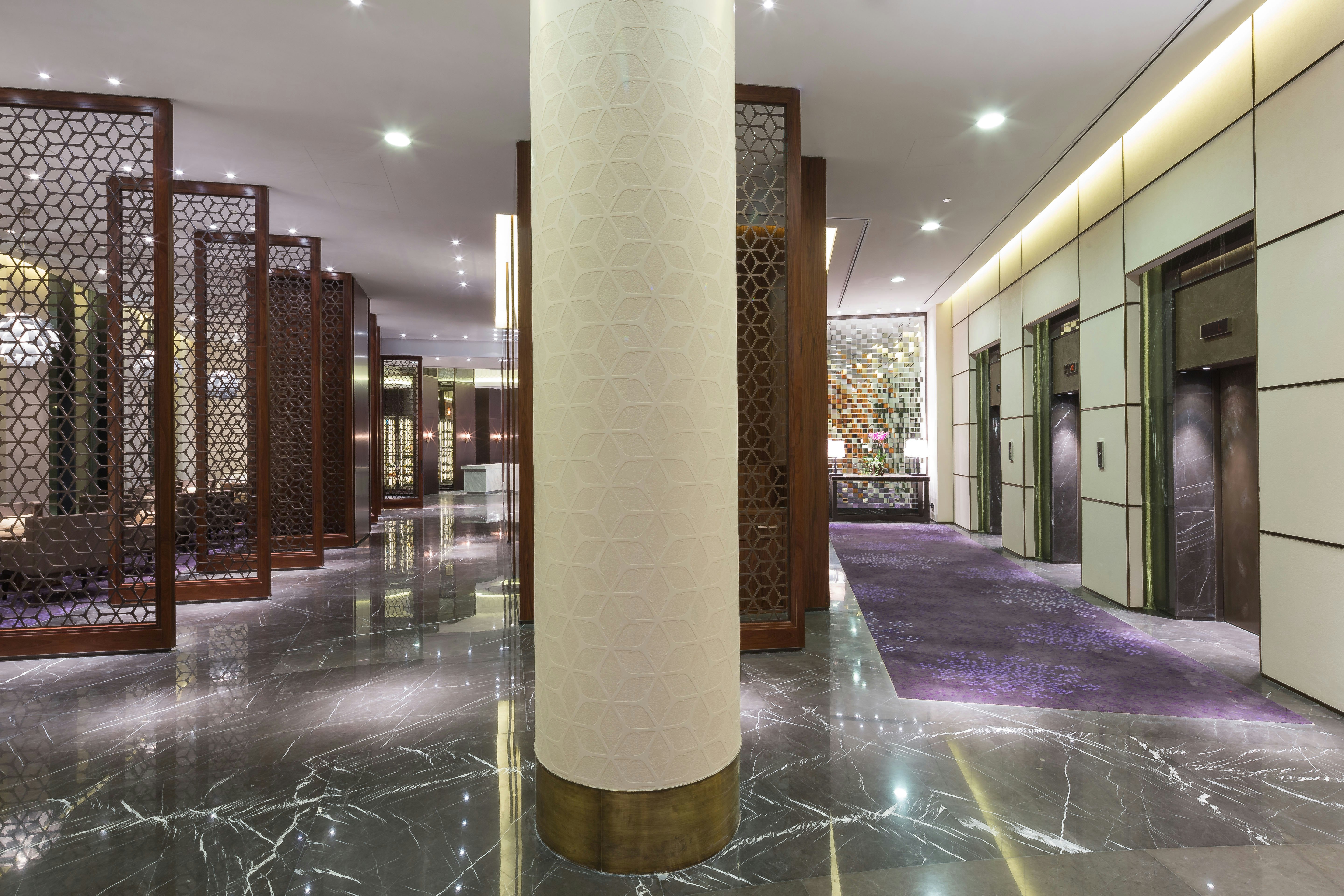 Hilton Kyiv 42/70