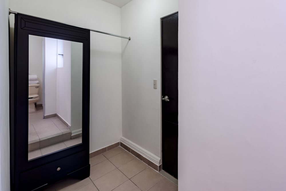 Ayenda Suites Ejecutivas Monterrey 9/9