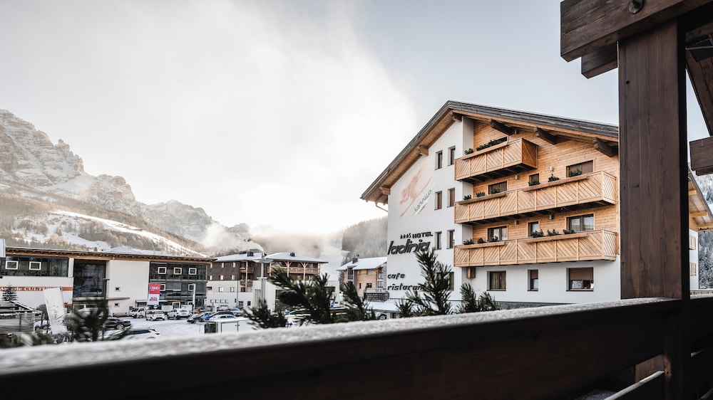 Hotel Ladinia 4/50
