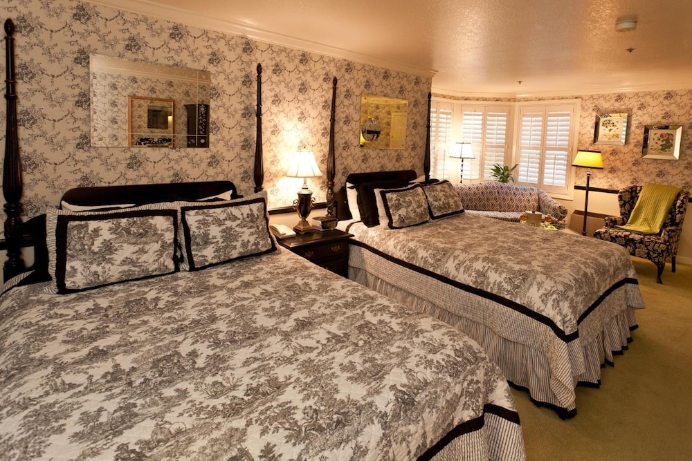 Apple Farm Inn 15/65