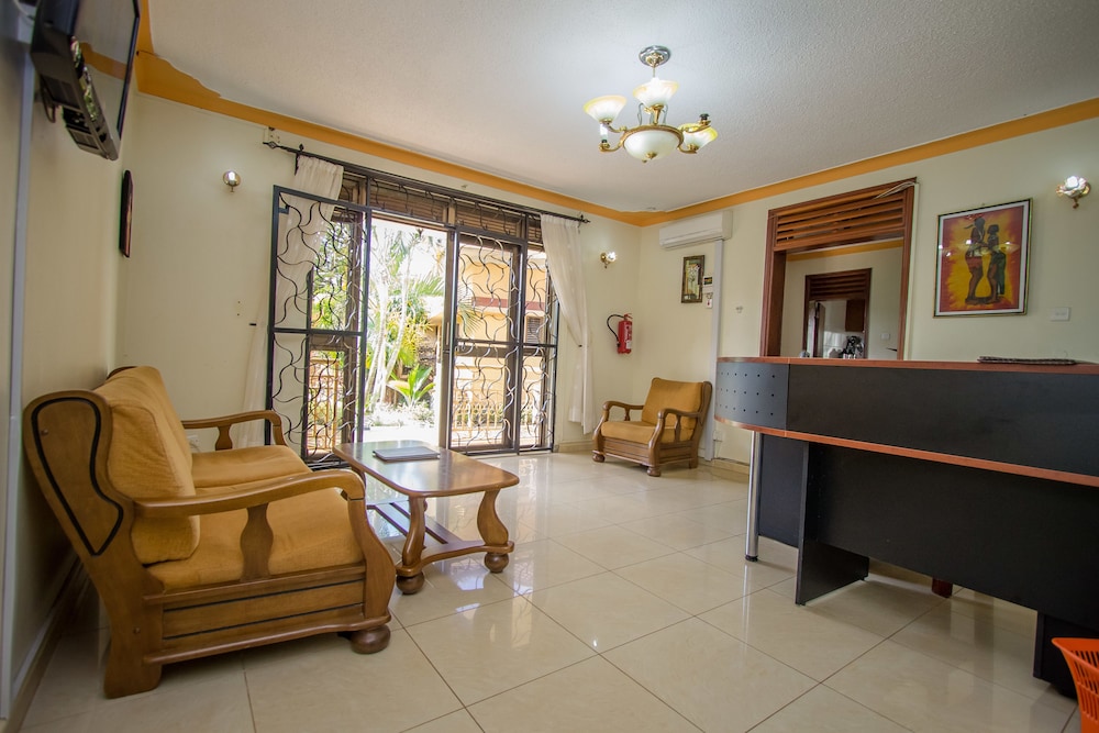 Askay Hotel Suites Entebbe 2/43