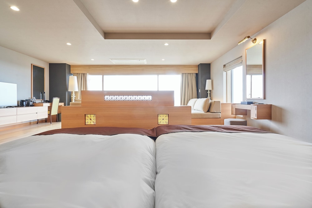 TSUKASA ROYAL HOTEL 23/72