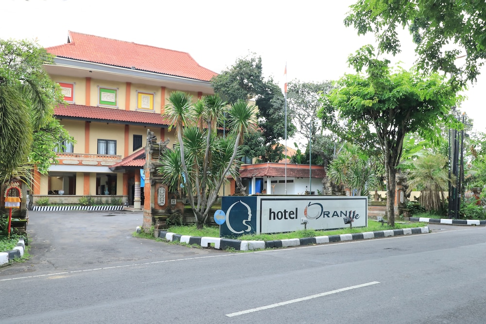 Oranjje Hotel Denpasar 48/56