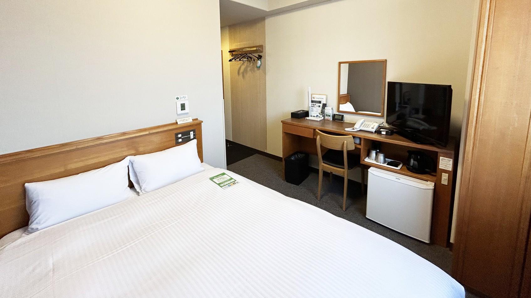 Semi Room, Standard, Semi Double Bed, Smoking