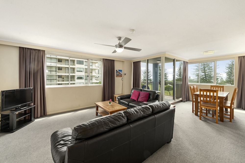 Sandpiper Apartments 37/71
