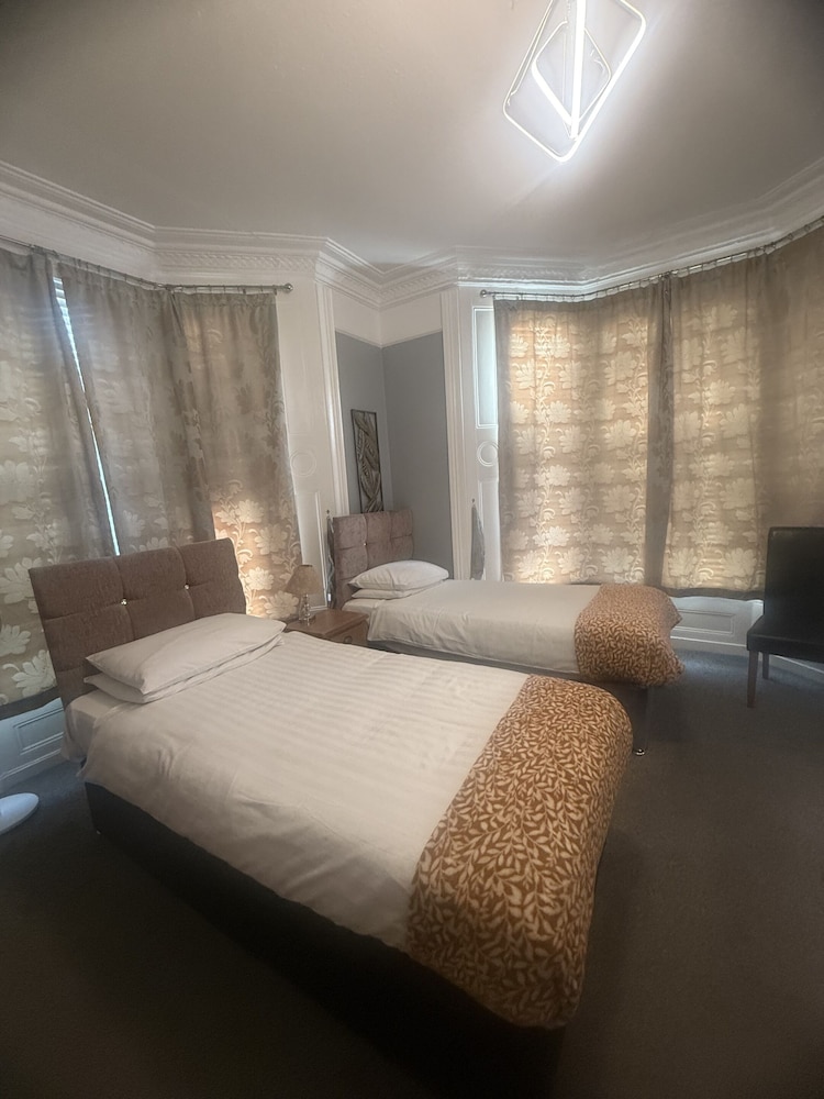 Diamonds Villa 14/46