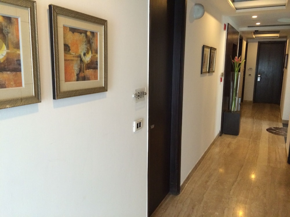 Emblem Hotel 32/67
