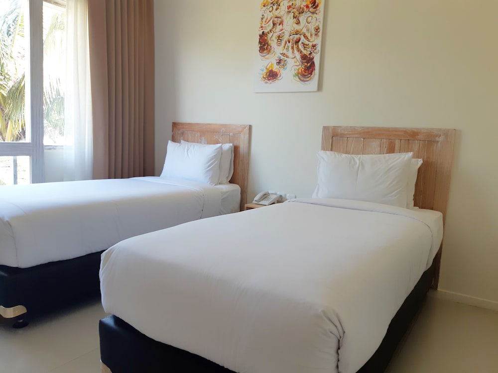 The Beach House Resort 19/70