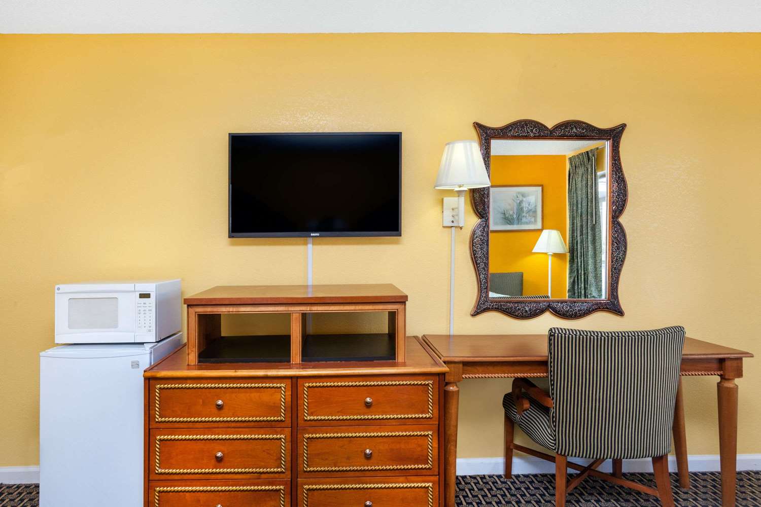 Days Inn By Wyndham Jacksonville 5/9