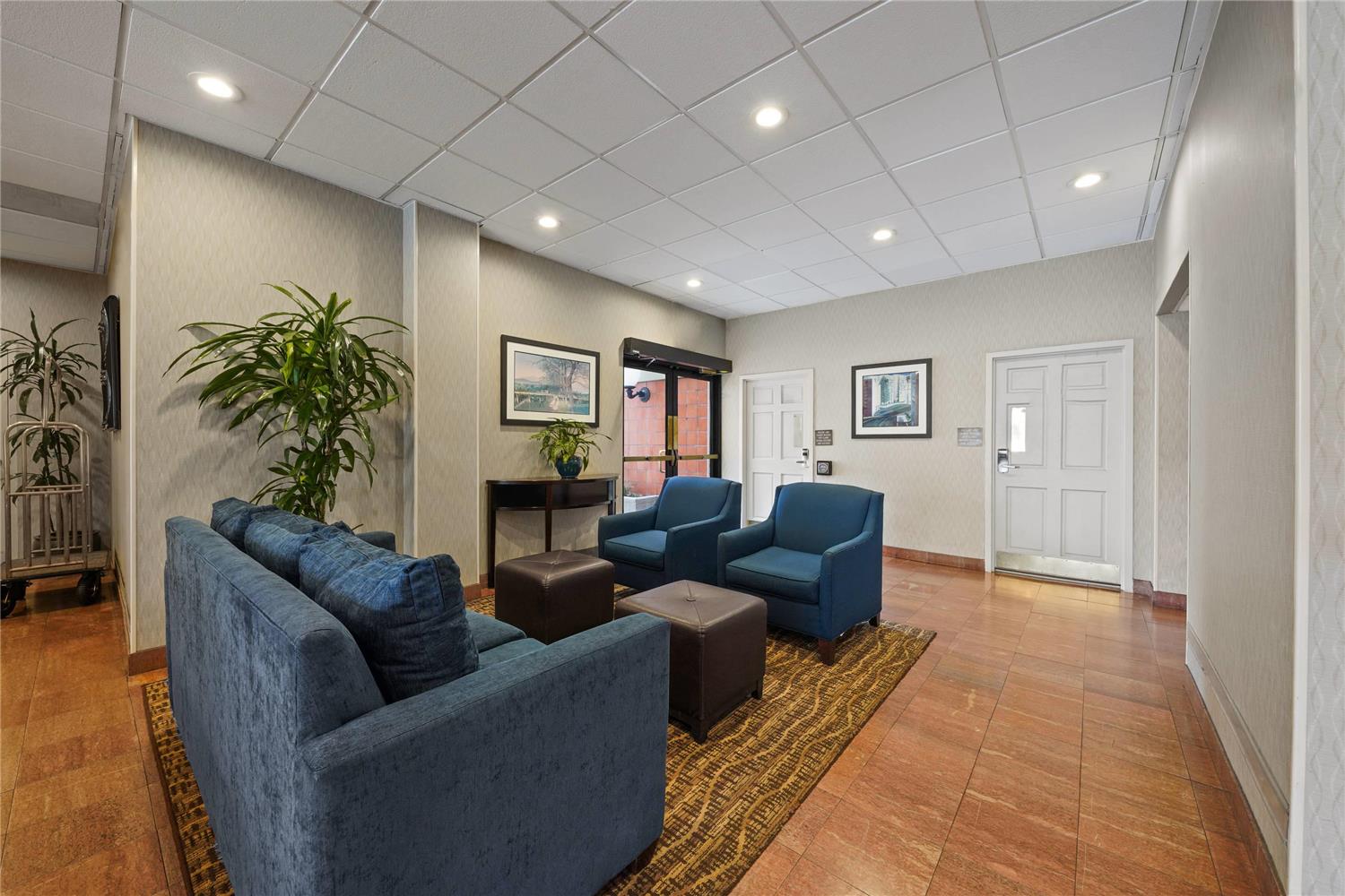 Comfort Inn By The Bay 5/12