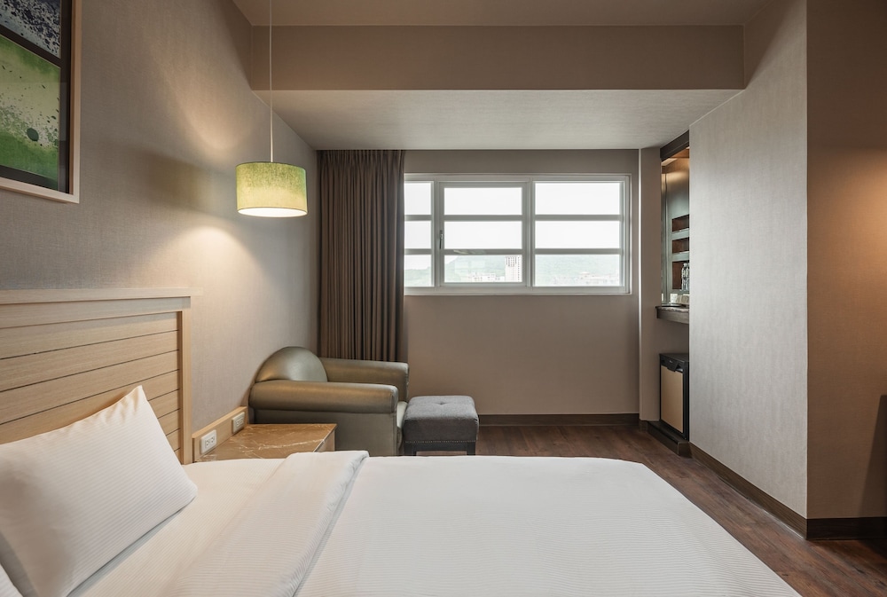 Kindness Hotel Liouhe Night Market Qixian 16/50