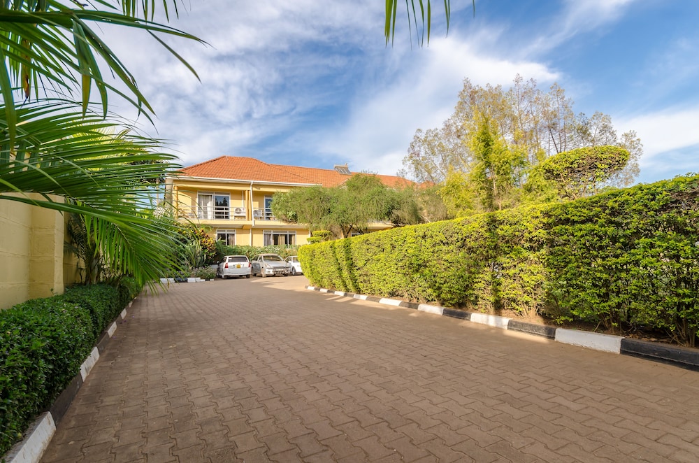 Victoria Travel Hotel 36/50