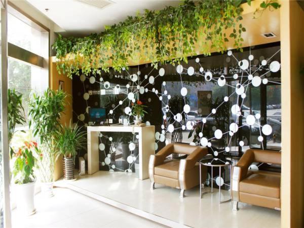 Jinjiang Inn (Xi'an Exhibition Center Zhangba East Road) 48/55