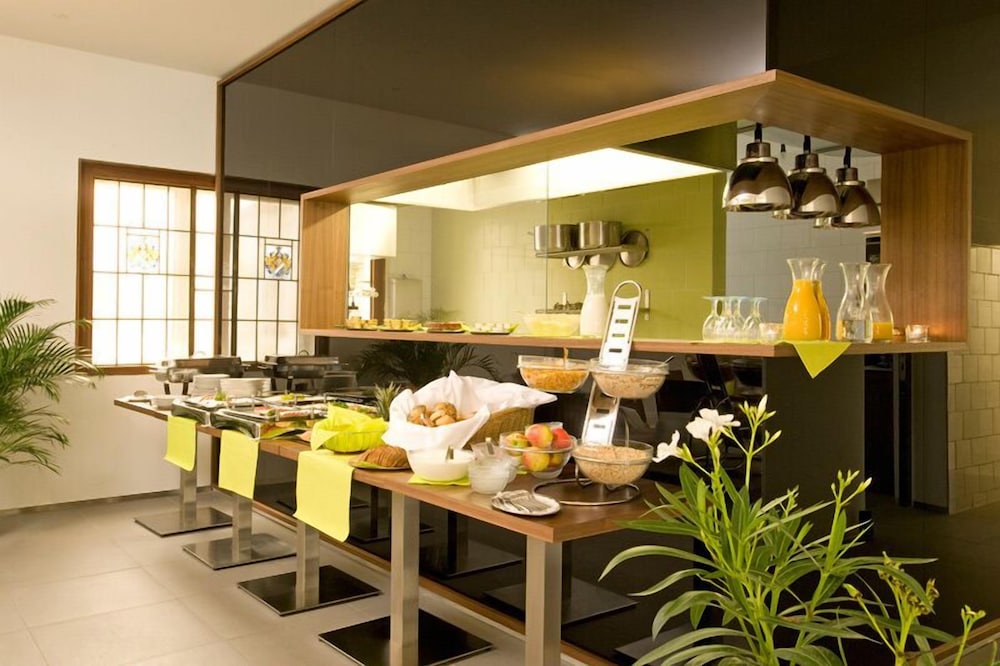 Hotel Constantia 26/38