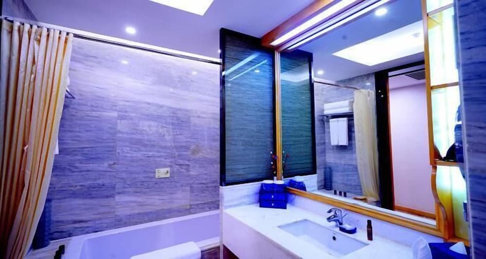 Yun Zen Jinling Lotus Hotel 25/27