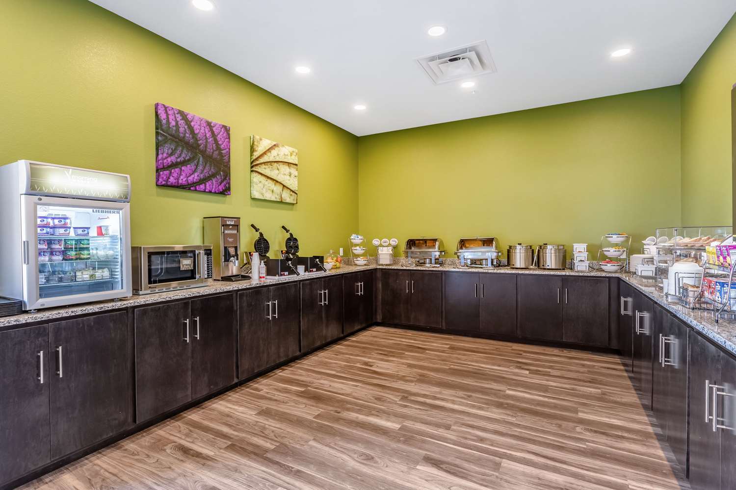 Sleep Inn & Suites Mt. Hope near Auction & Event Center 8/37
