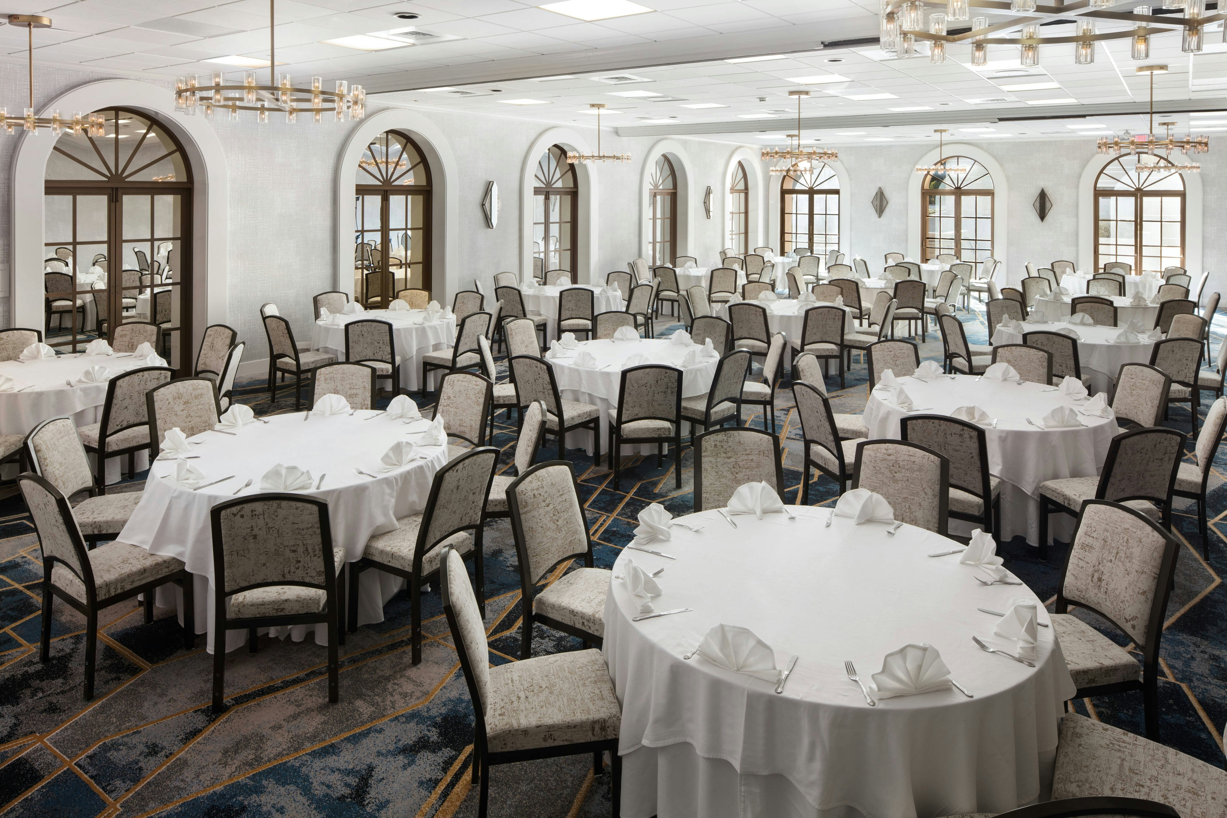 Hotel Dena Pasadena Los Angeles, a Tribute Portfolio Hotel 1/2