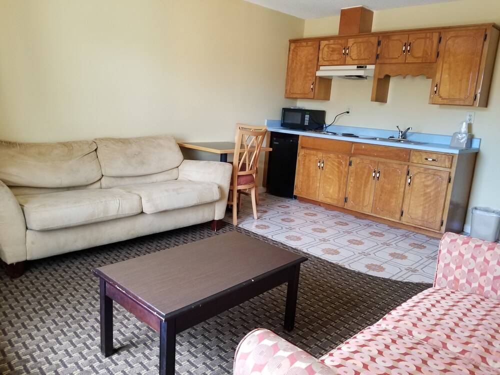 Royal Inn 38/53