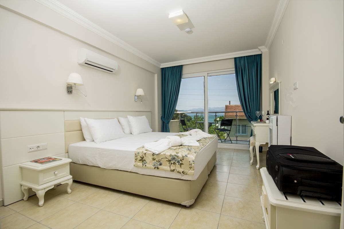suite, sea view
