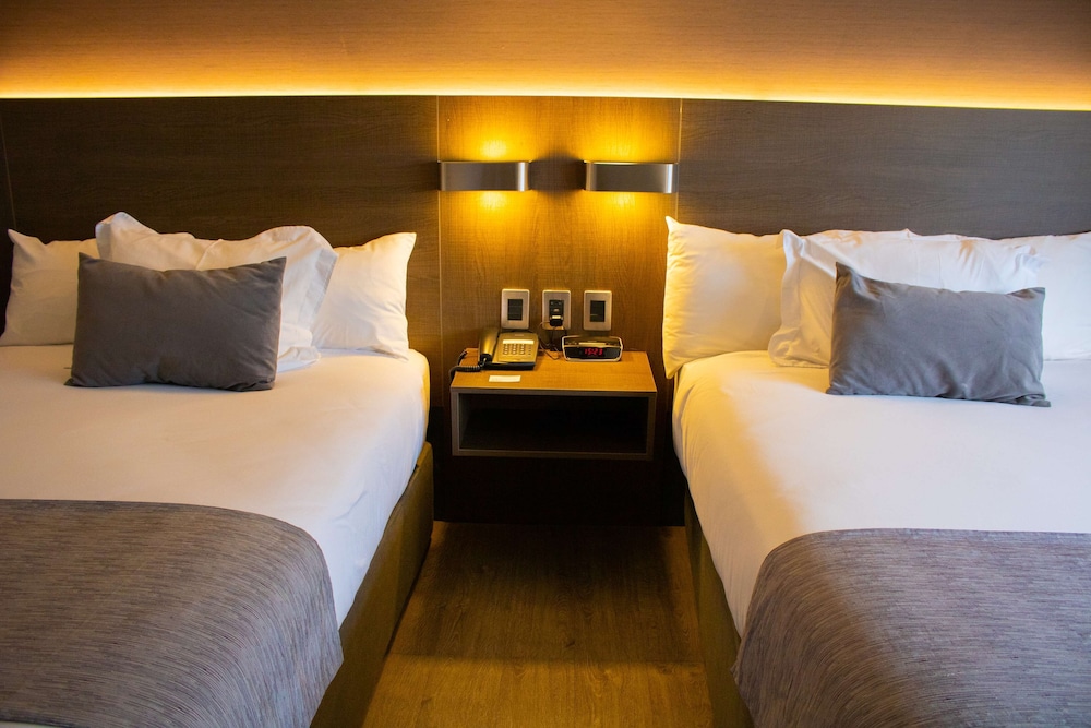 Radisson Hotel Curico 8/28