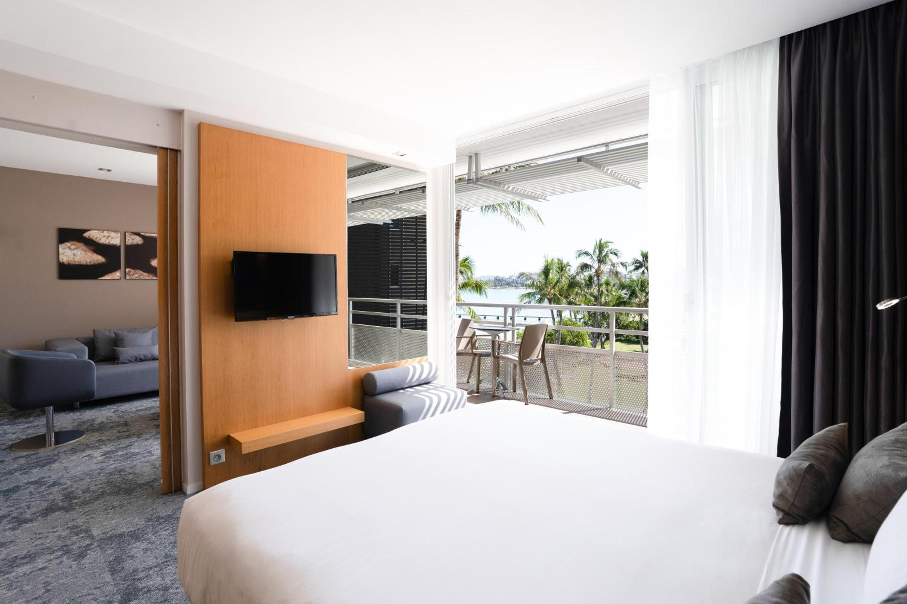 1 BEDROOM, SUPERIOR, SUITE, SOFA