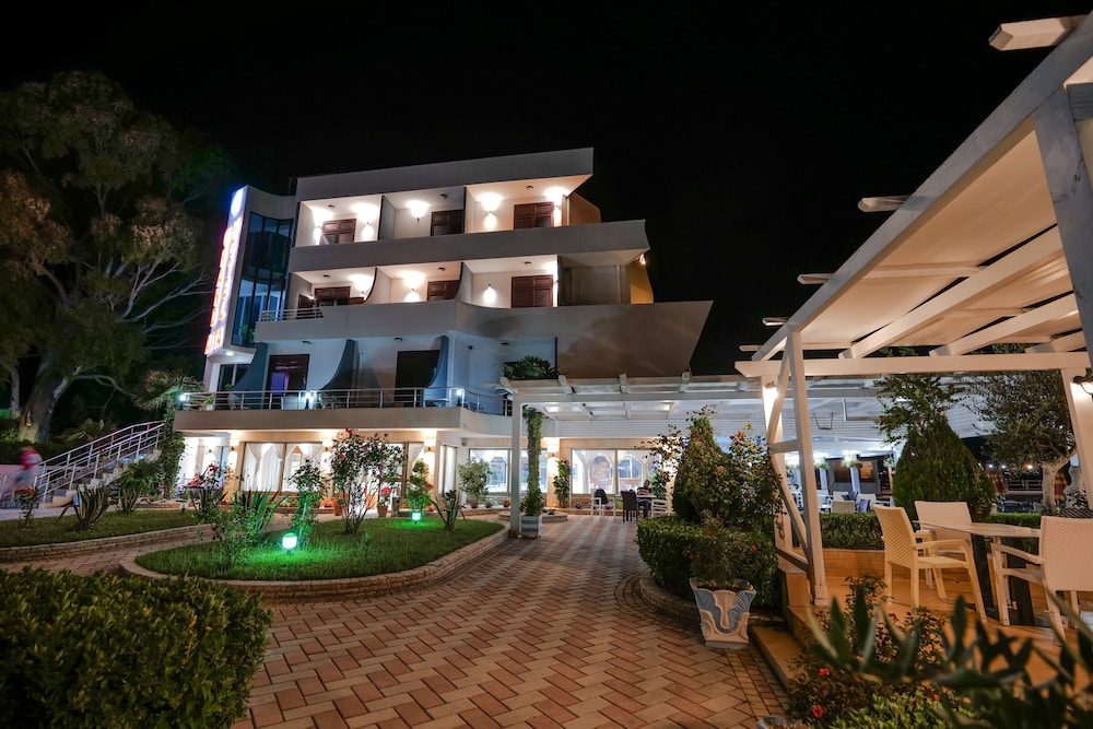 Grand Hotel Aita 2/49