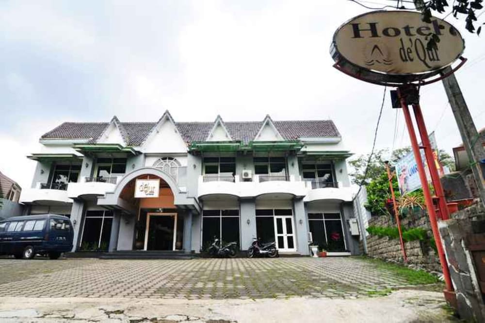 DeQur Hotel Bandung 8/71
