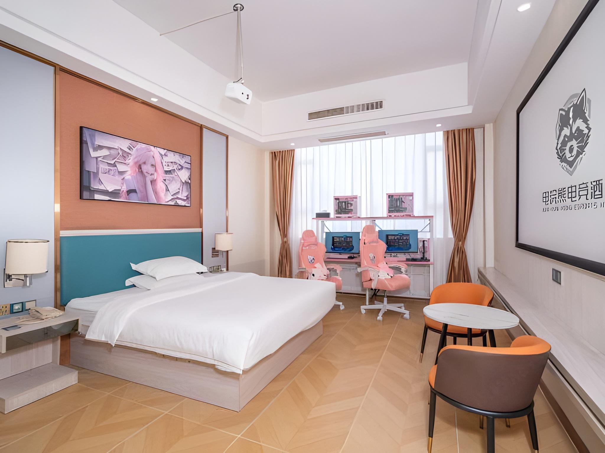 Guangzhou airport penguin hotel (free shuttle bus) 7/12