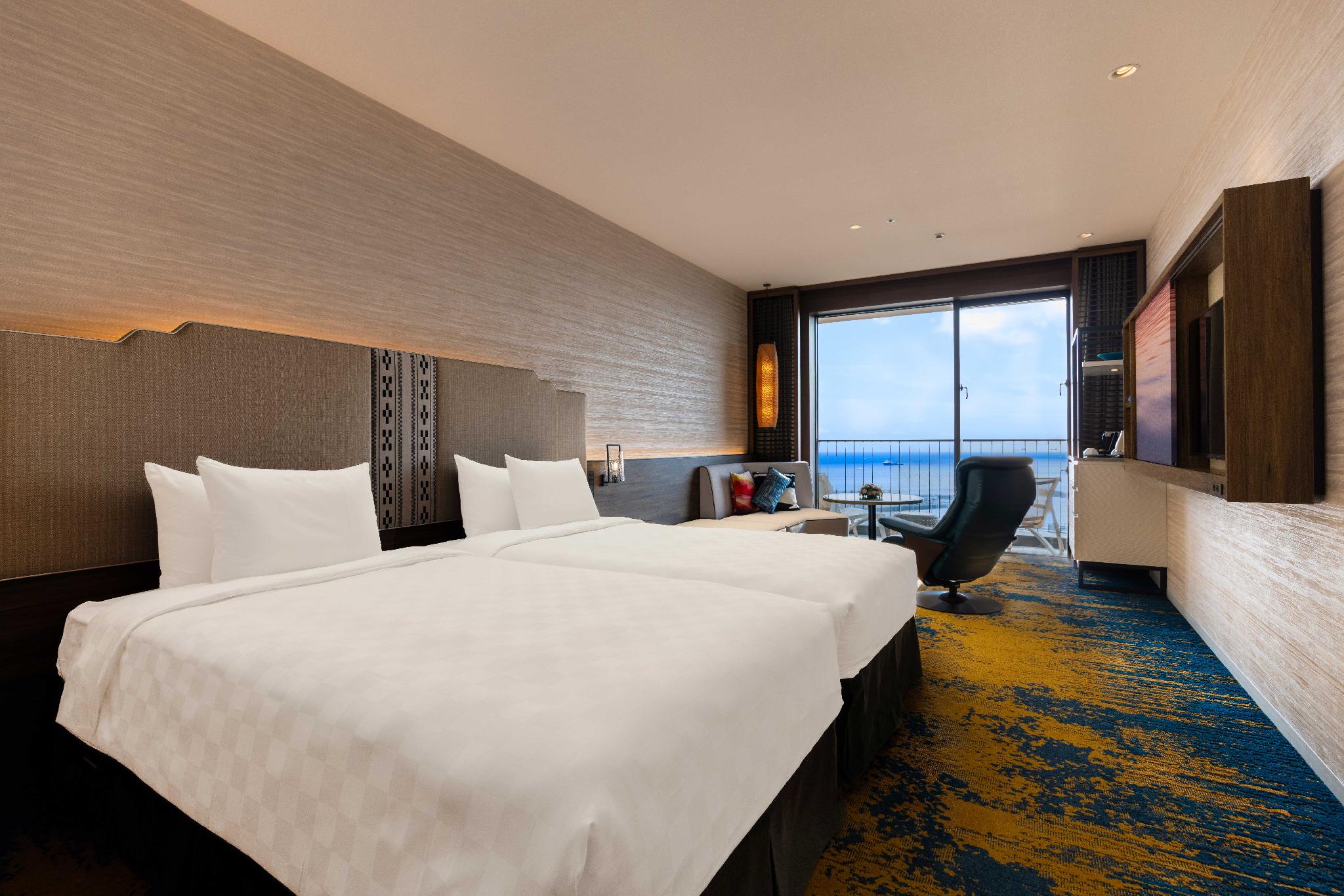 Hollywood, Deluxe, Twin Beds