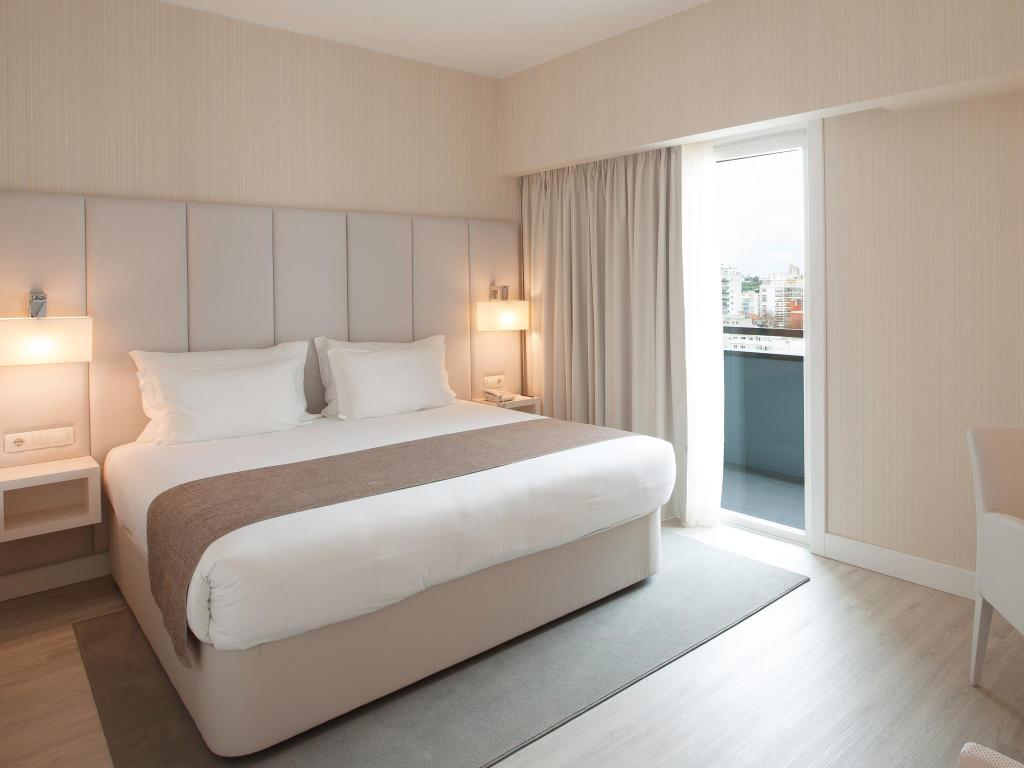 Premium, King Bed