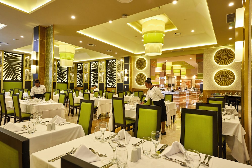 Riu Palace Costa Mujeres All Inclusive 50/63