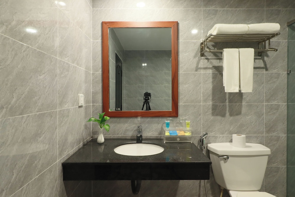 Ramada by Wyndham Phnom Penh Central 36/38