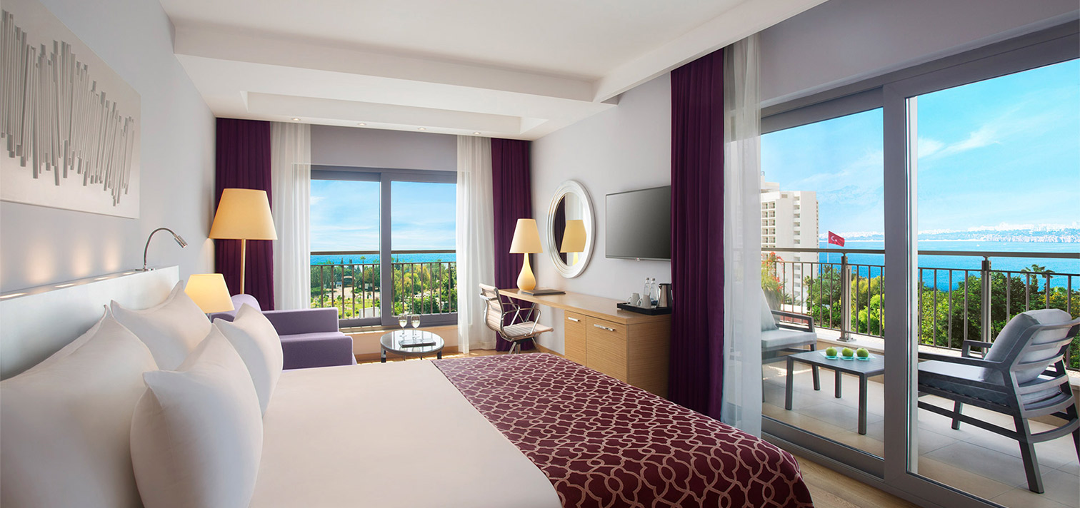 SUITE - BALCONY SEA VIEW