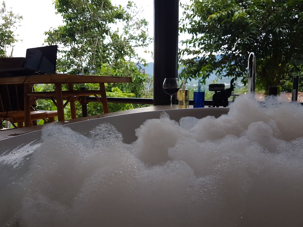 Chang Pai Hill - Adults Only 42/50