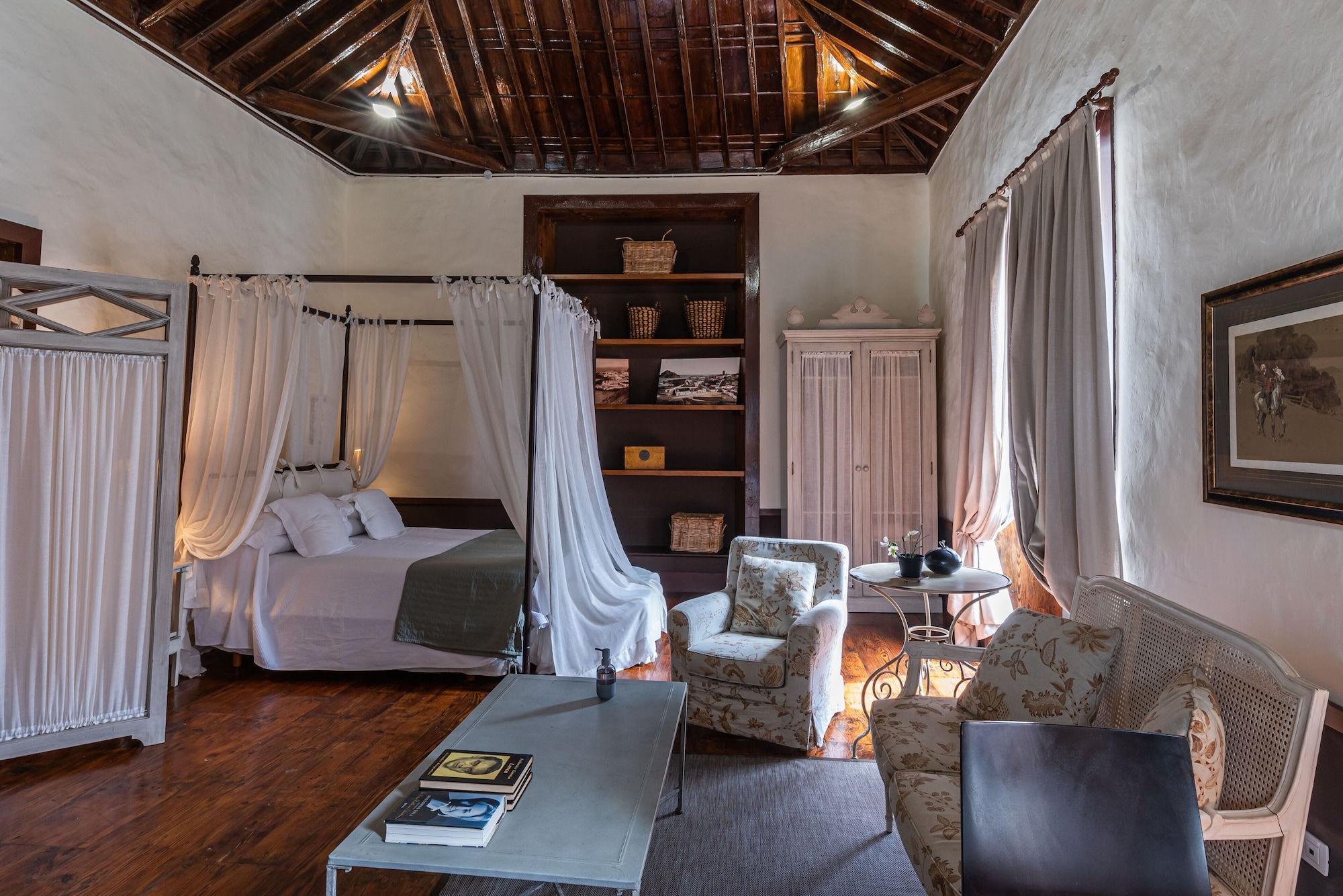 Suite, Queen Bed
