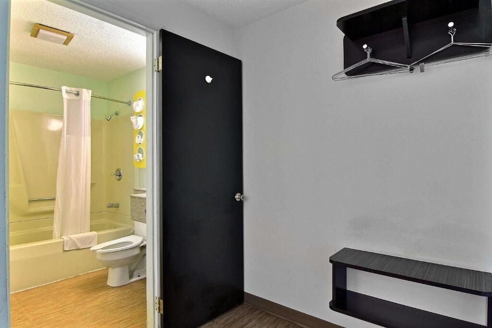Motel6 Gilman, IL 49/50