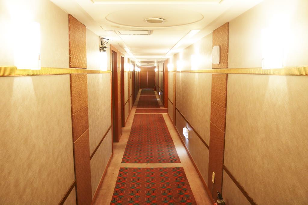 Prime Tourist Hotel 36/56