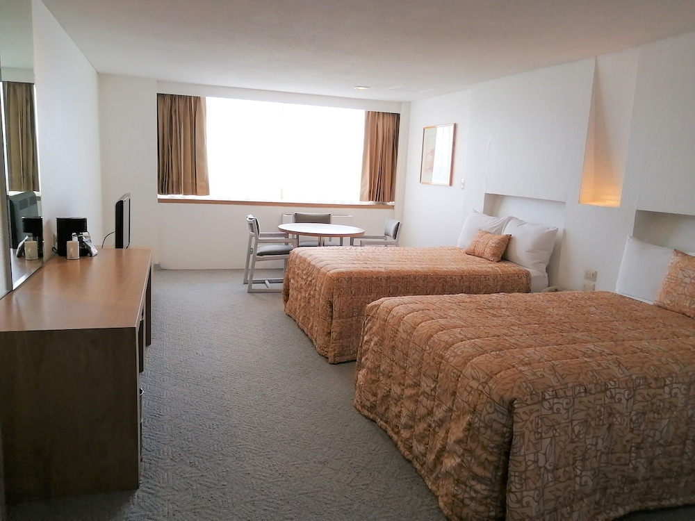 Del Prado Hotel 22/69