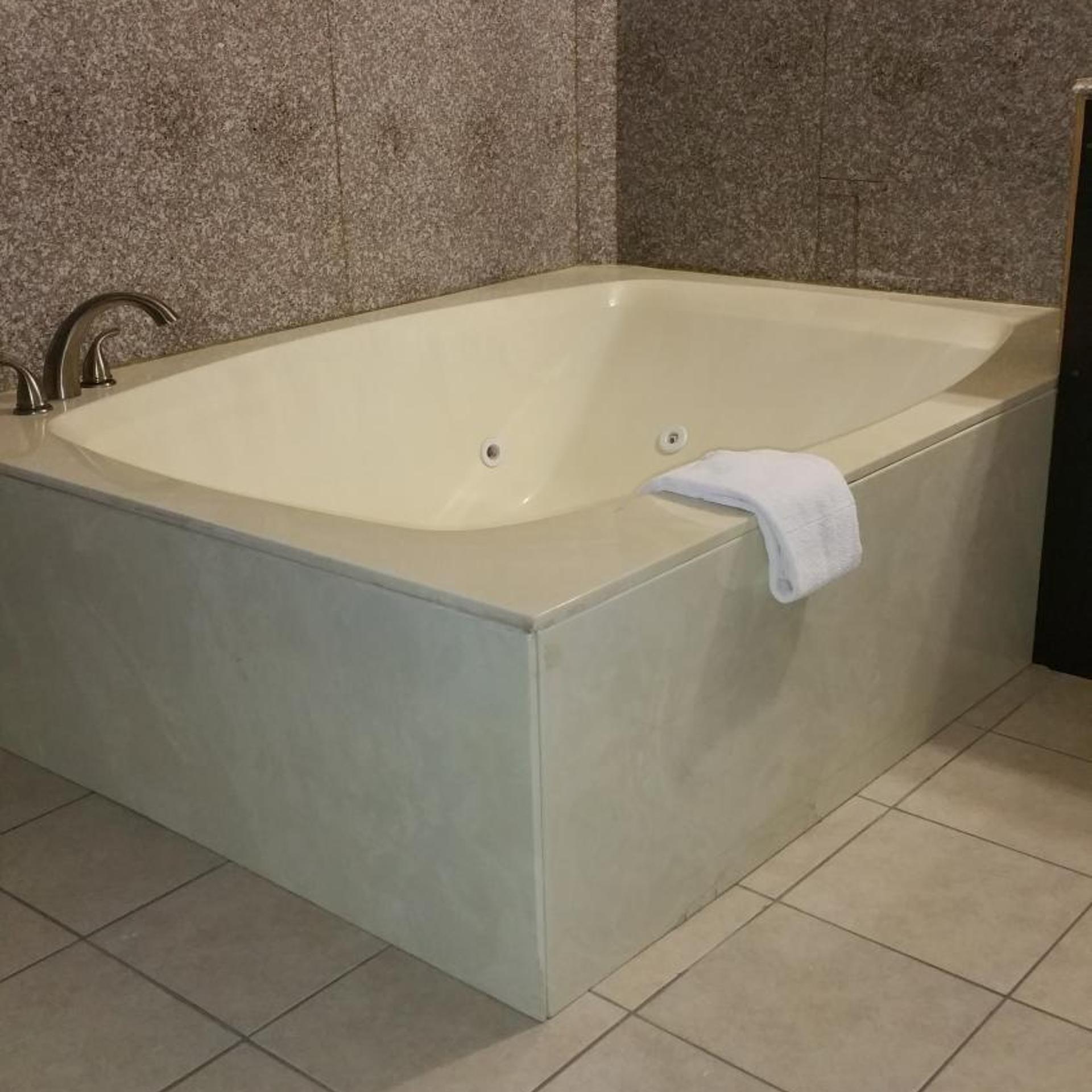 Capitol Inn and Suites 30/32