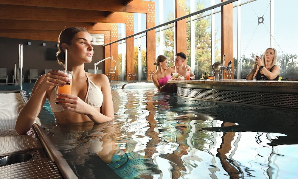 Hotel Aquacity Seasons 32/64