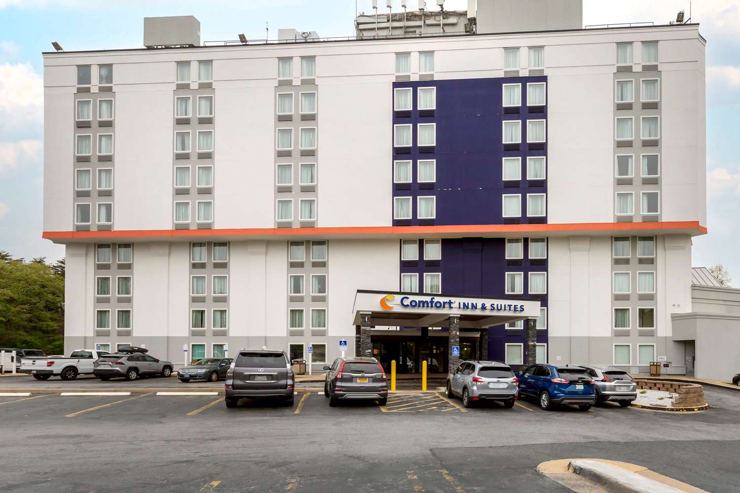 Comfort Inn and Suites Alexandria West, VA 12/13