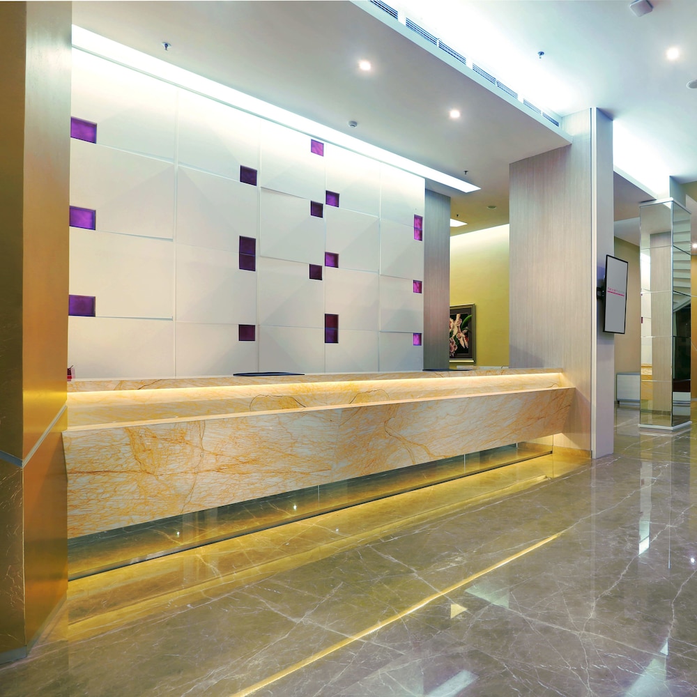 Lobby at Brits Hotel Puri Indah, JAKARTA