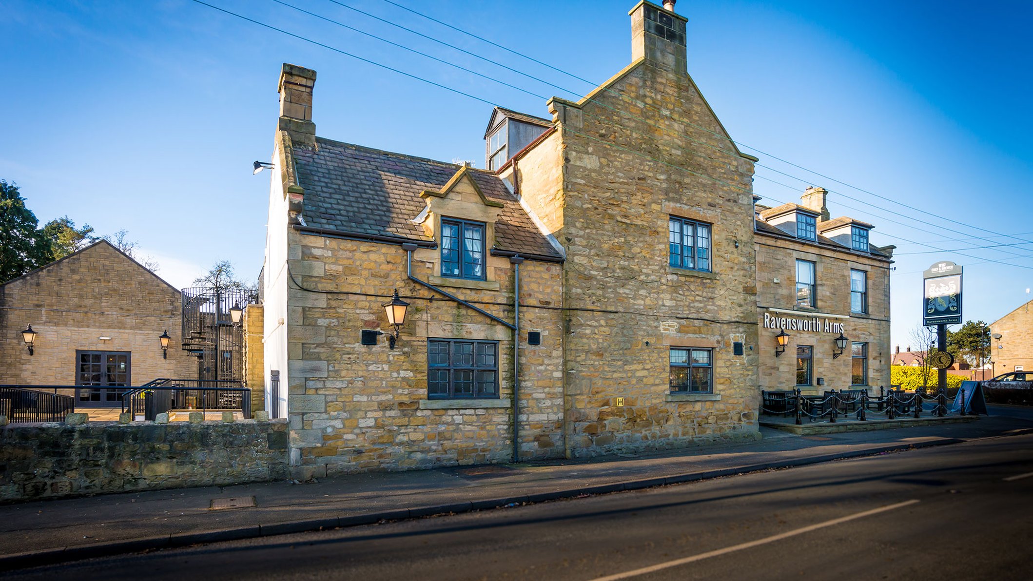Ravensworth Arms Hotel 38/39