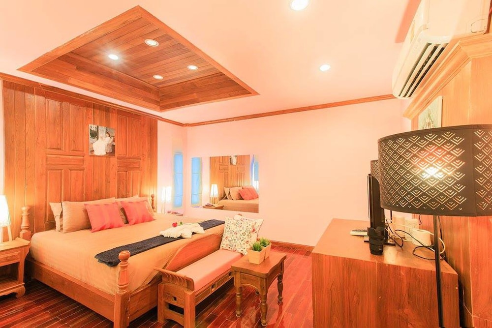 S48 Hotel 54/75