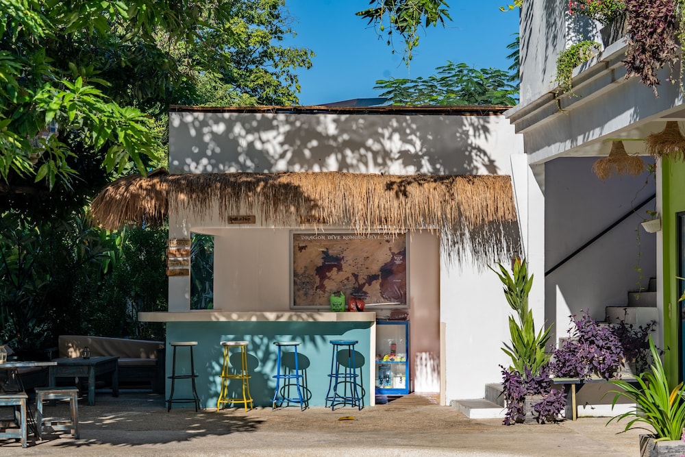 Dragon Dive Komodo Hostel 10/50