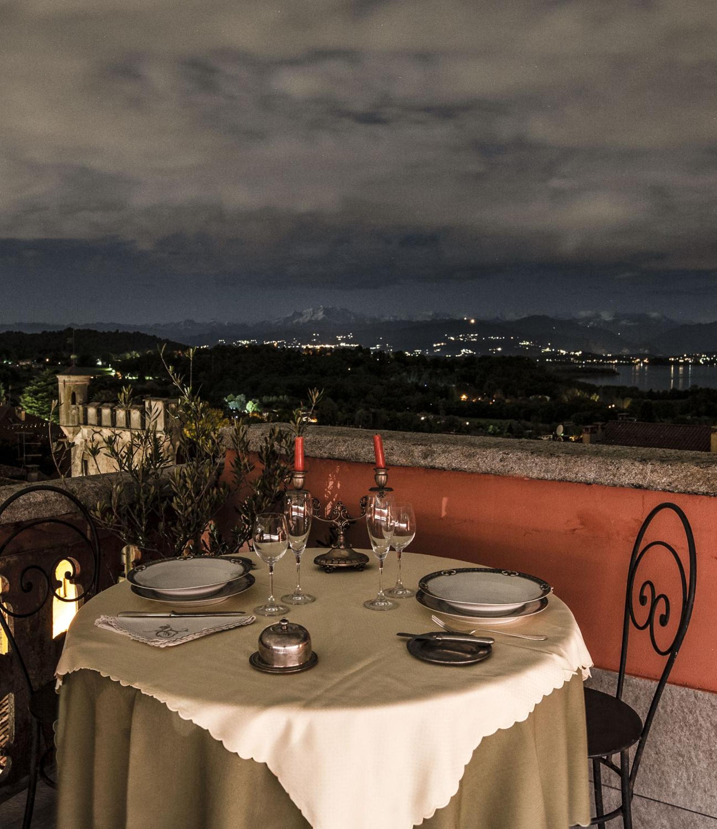 LOCANDA DEI MAI INTEES 13/24