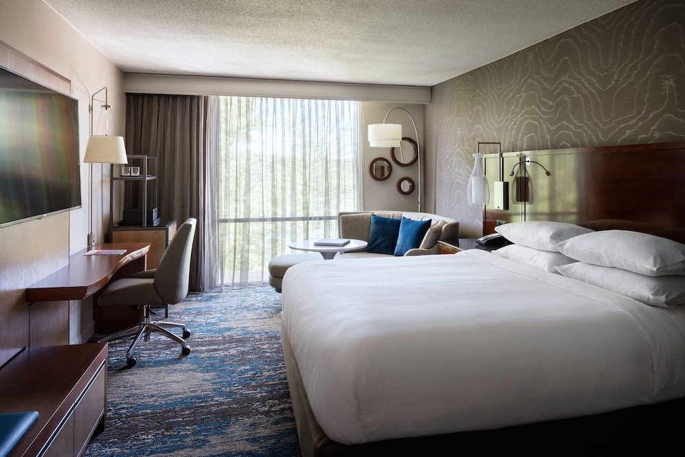 Room at Boston Marriott Newton, NEWTON - MA