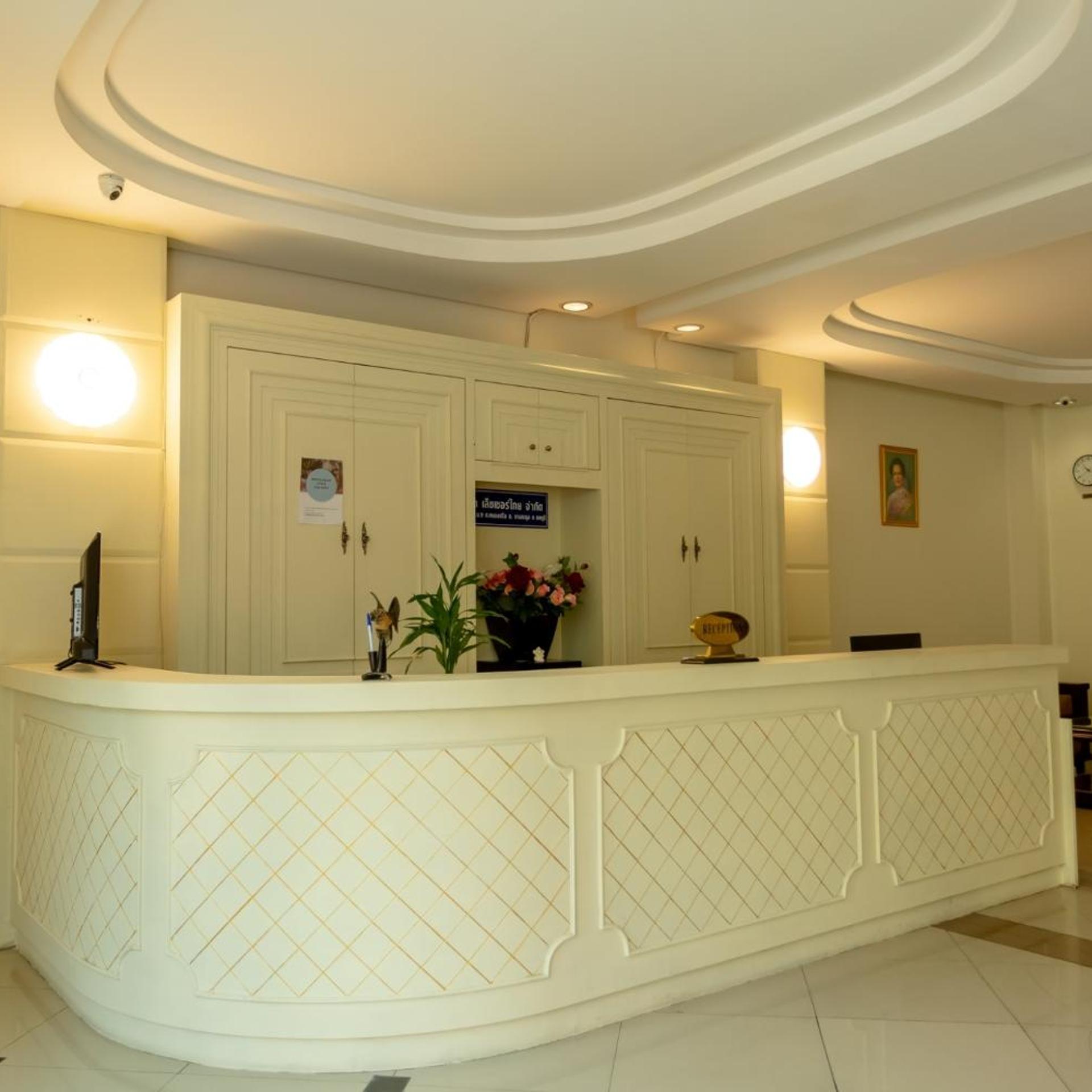 Ivory Palace Hotel 6/50