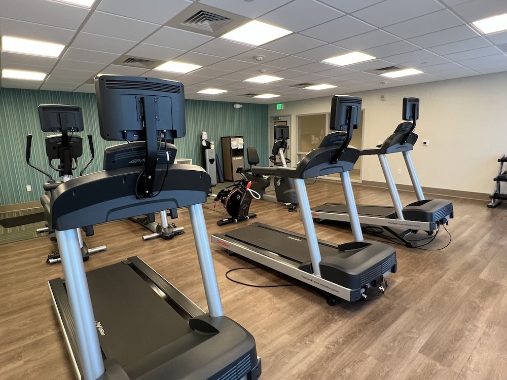 Holiday Inn Express & Suites - Ukiah 39/80